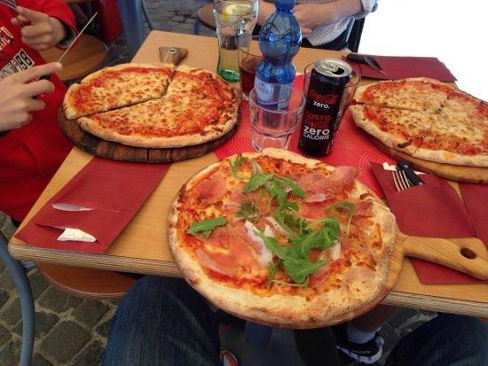 Bar La Place Sas Di Sgromo F.& C